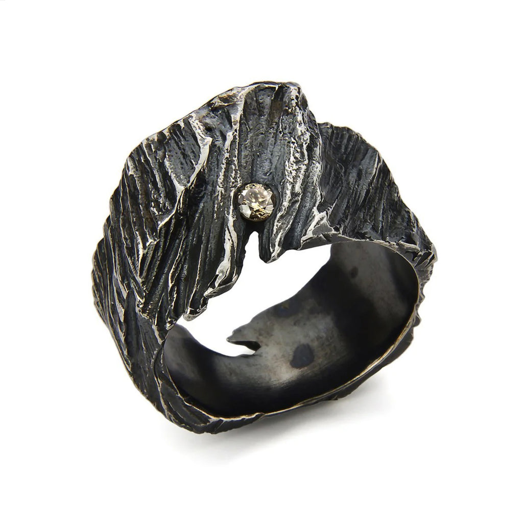 Kika Alvarenga Cognac Diamond Oxidized Silver Arvore Ring