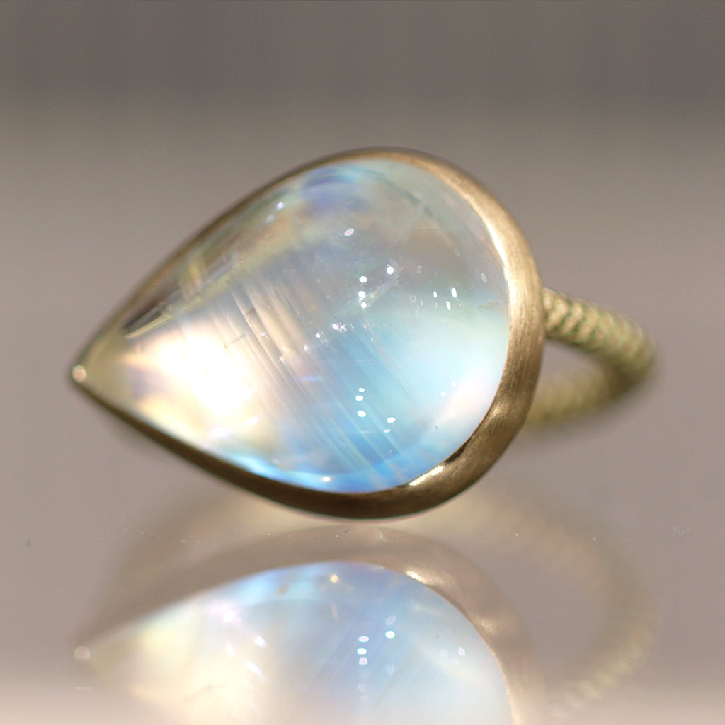 Talkative Rainbow Moonstone Pear Cabochon 22K Gold One of a Kind Ring